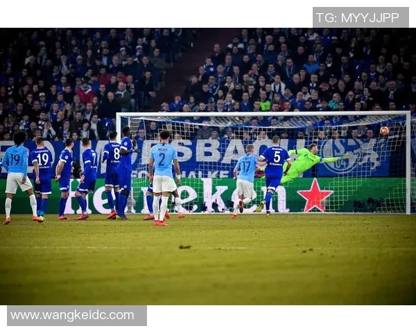 欧冠小组赛沙尔克04迎战莫斯科火车头全力争胜的关键之战