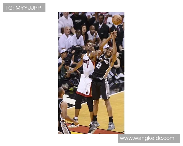 湖人对决热火总决赛首战精彩回顾与赛况分析