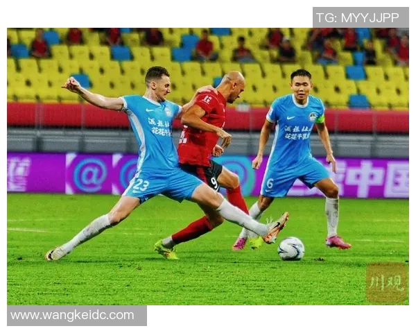 无缘留蓉城？28岁归化射手换上又被换下！降速带球糟蹋绝佳反击遭批